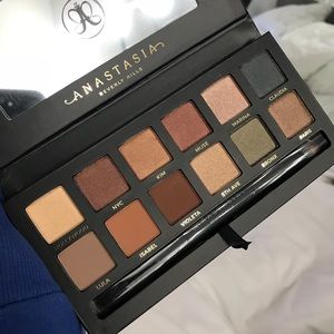 MAKEUP BY MARIO ABH PALETTE